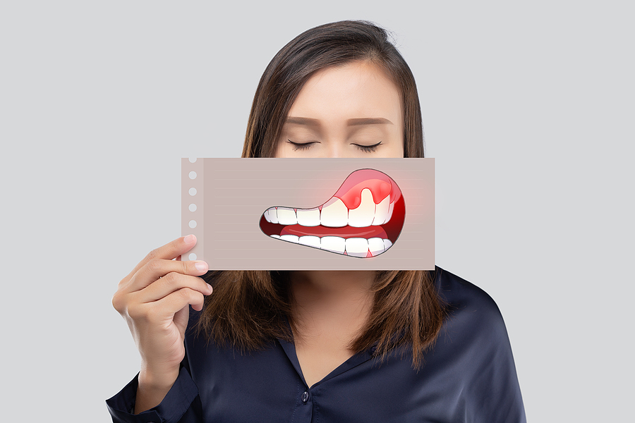 Hidden Risks Of Using Mouthwash For Bad Breath